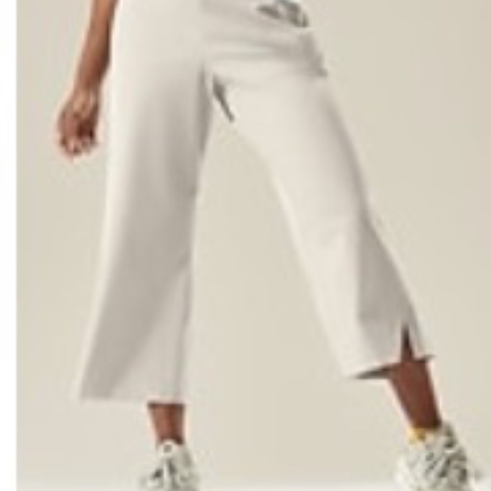 Athleta Cosmic Crop Size M
